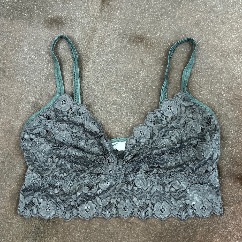 Piascer di Piu Longline Lace Pull on V Neck Plunge Bralette Cami